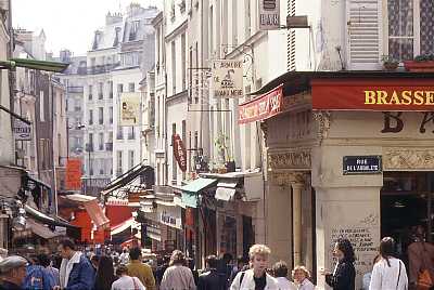 Rue-Mouffetard.jpg (23342 octets)